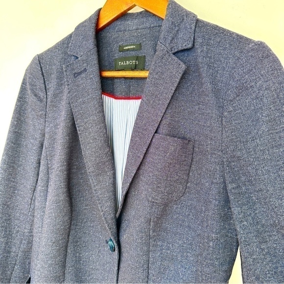 Talbots fitted blazer, in a stretch rayon blend fabric, fully lined - Picture 4 of 15